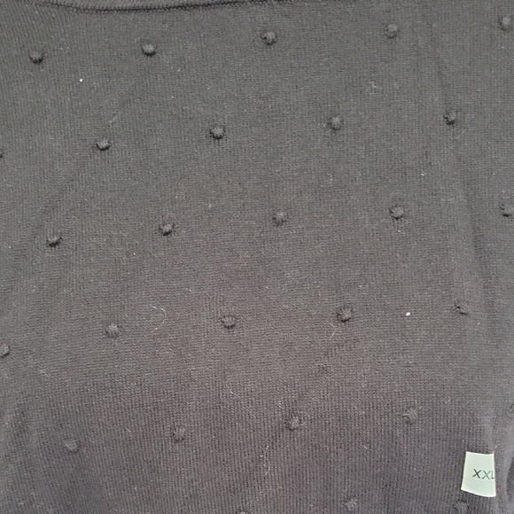 Classic Black Crew Neck Sweater - Picture 3 of 7